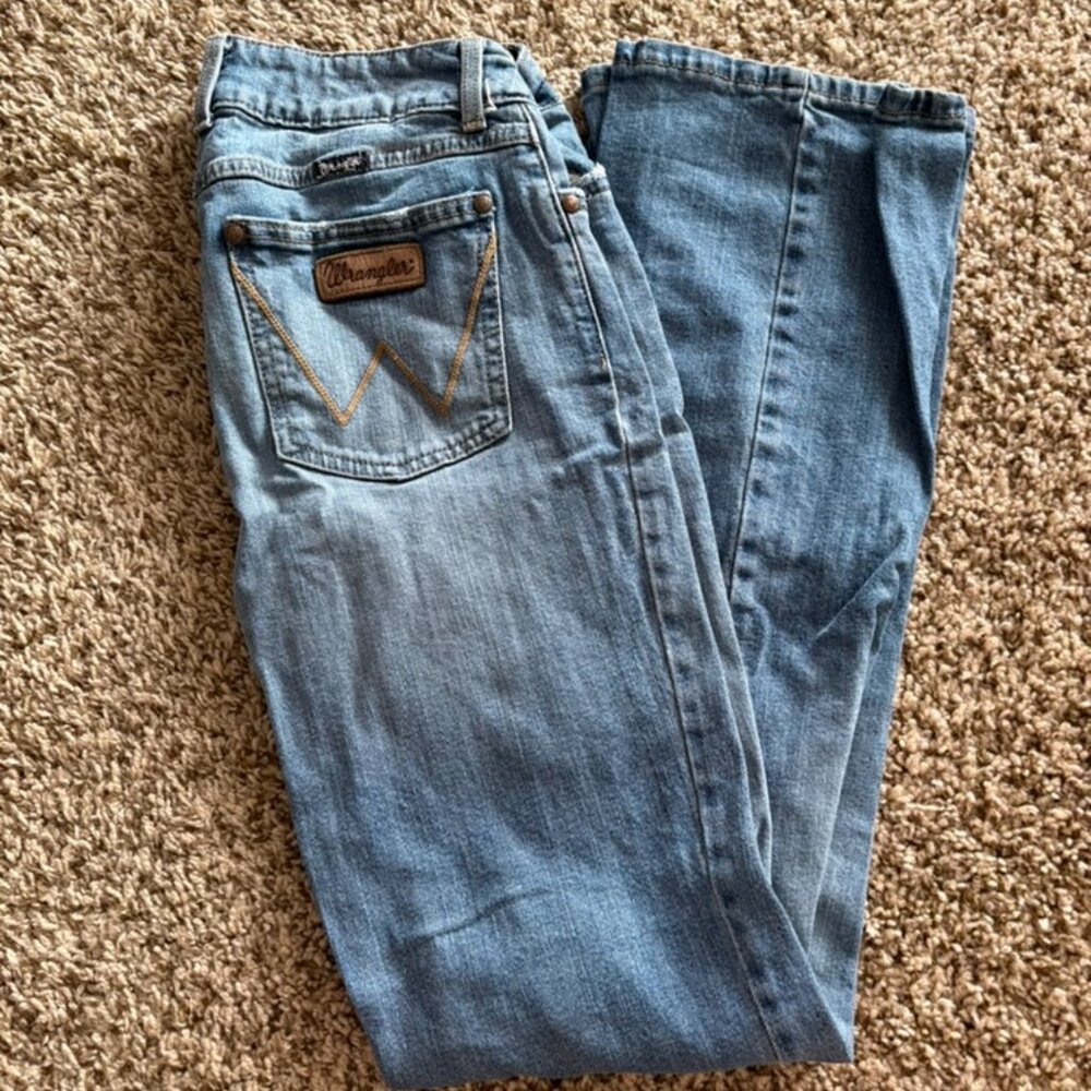 Light Wash Women's Wrangler Boot Cut Jeans